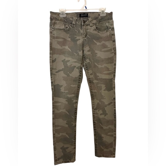 Seven7 Denim - Seven7 Olive Camo Skinny Jeans women’s‎ size 8 (D40)